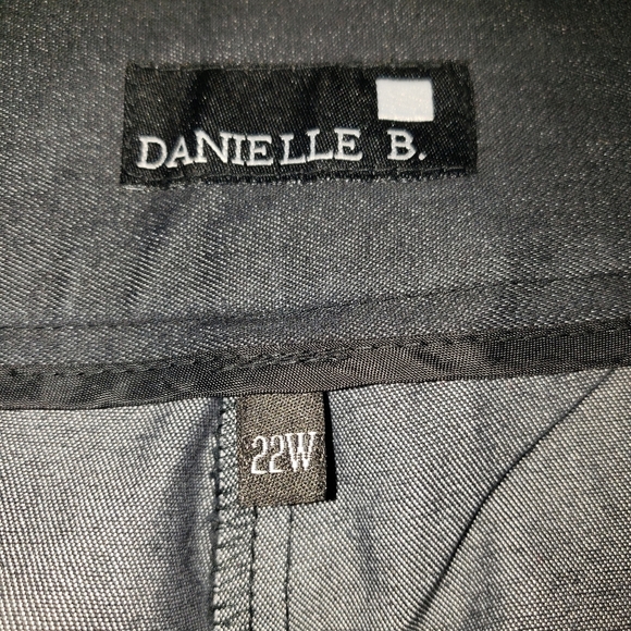 Ladies plus size trousers - Picture 3 of 3